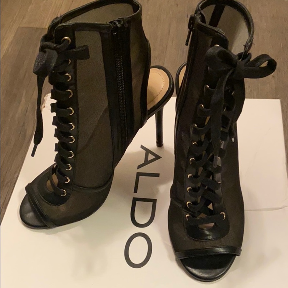 Aldo Coralie black lace up mesh booties Size 7